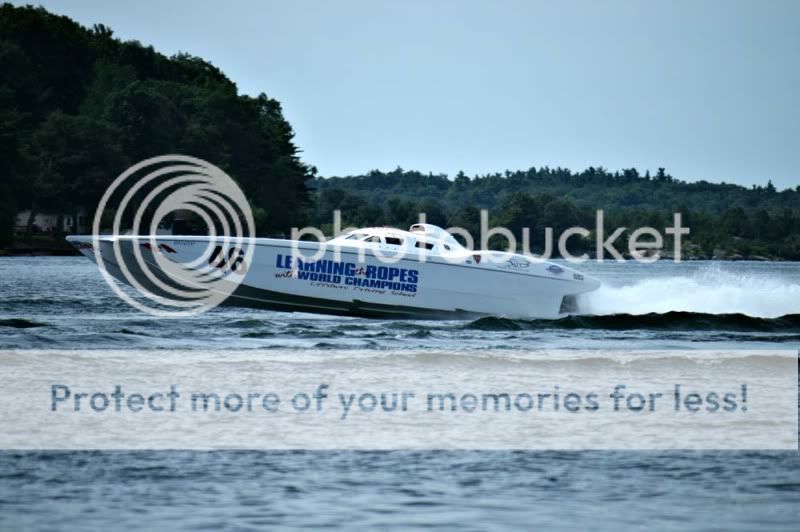 IMAGE: http://i707.photobucket.com/albums/ww71/Cole_S_Photo/IMG_2158.jpg