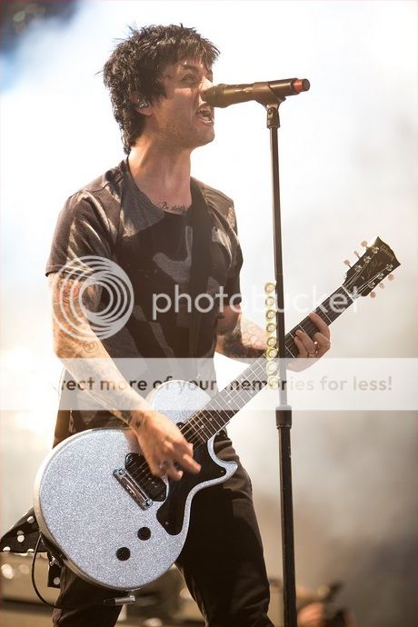 Reading_2012_5_zps1fb8fa89.jpg