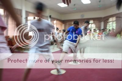 http://i707.photobucket.com/albums/ww78/LeDuan/21khoevakheo.jpg