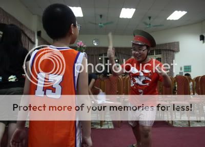 http://i707.photobucket.com/albums/ww78/LeDuan/28truocgiotapkich.jpg