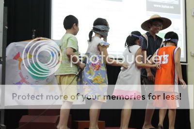 http://i707.photobucket.com/albums/ww78/LeDuan/31canh1-nanbuonnguoi.jpg