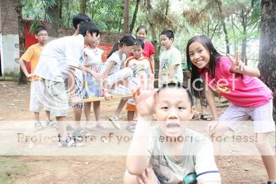 http://i707.photobucket.com/albums/ww78/LeDuan/36vuahocvuachoi2.jpg