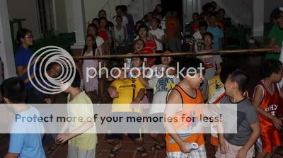 http://i707.photobucket.com/albums/ww78/LeDuan/41vuahocvuachoi1.jpg